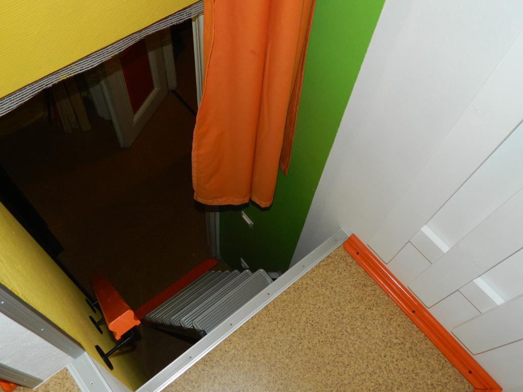 The Georgehouse Hostel Львов Экстерьер фото